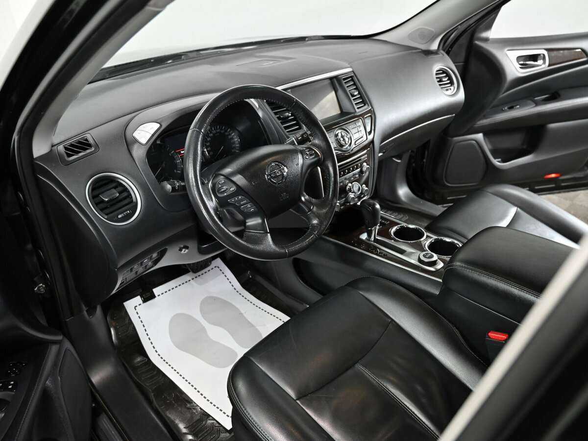 Б/У Ниссан Патфайндер 2015 года. Фото: #10