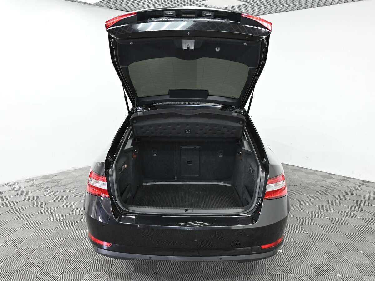 Б/У Шкода Суперб 2016 года. Фото: #10