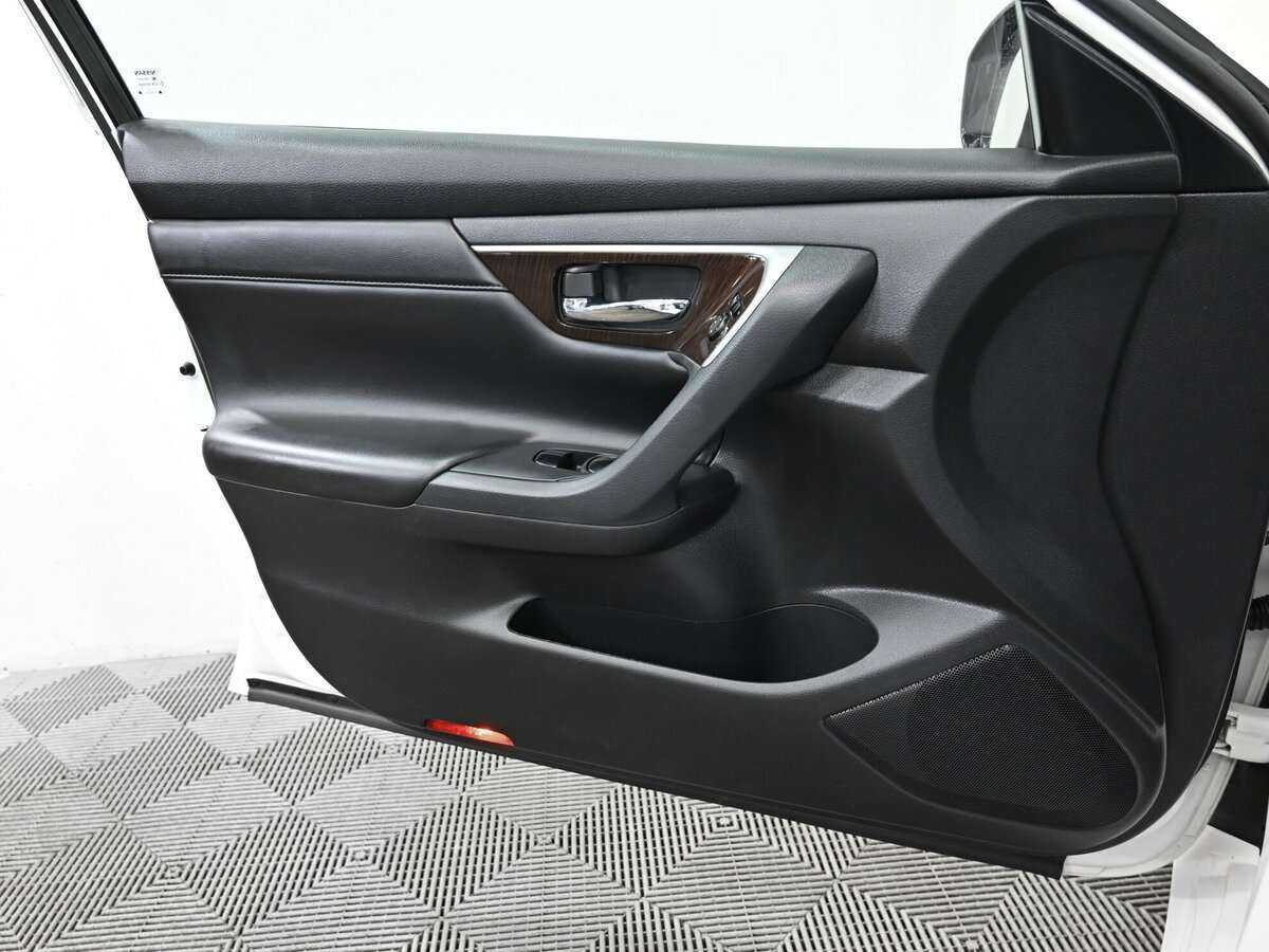 Б/У Ниссан Теана 2014 года. Фото: #13