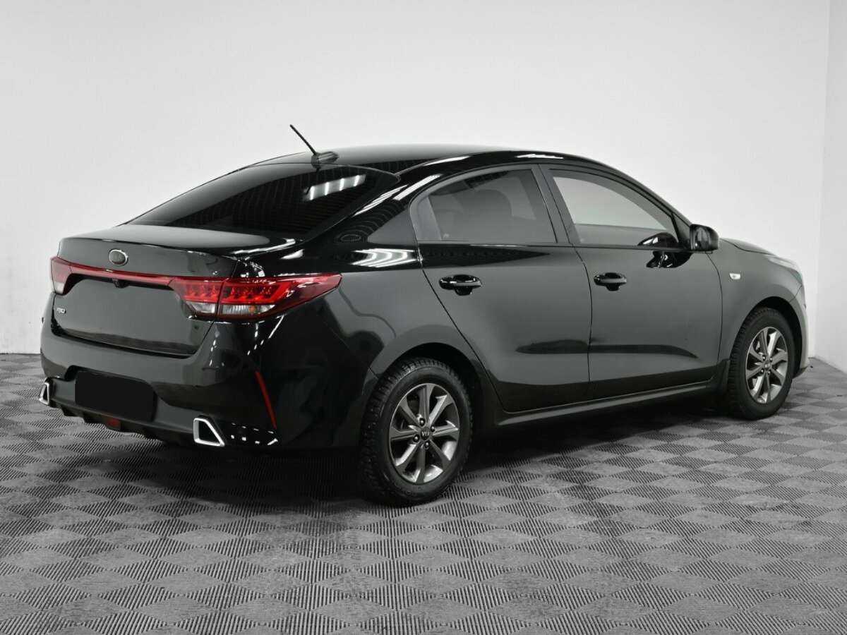 Б/У Киа Рио 2021 года. Фото: #1