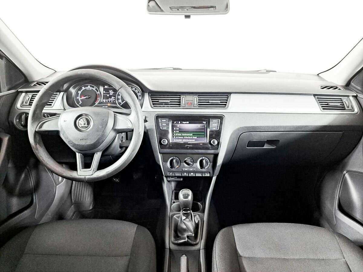 Б/У Шкода Рапид 2018 года. Фото: #8