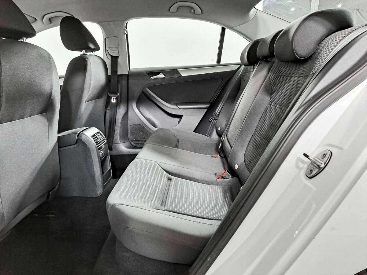 Б/У Фольксваген Джетта 2016 года. Фото: #7