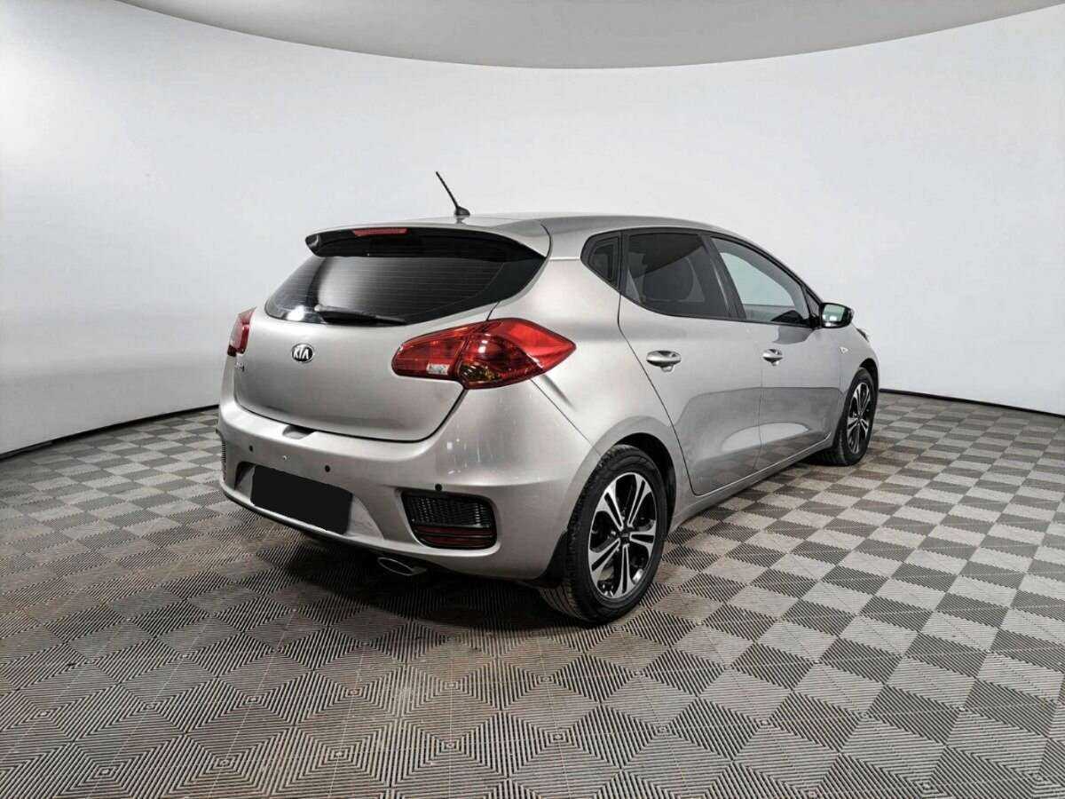 Б/У Киа Сид 2015 года. Фото: #3