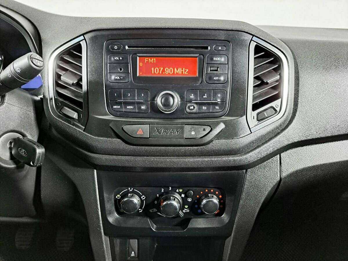 Lada (ВАЗ) XRAY 2017 года с пробегом. Фото: #12