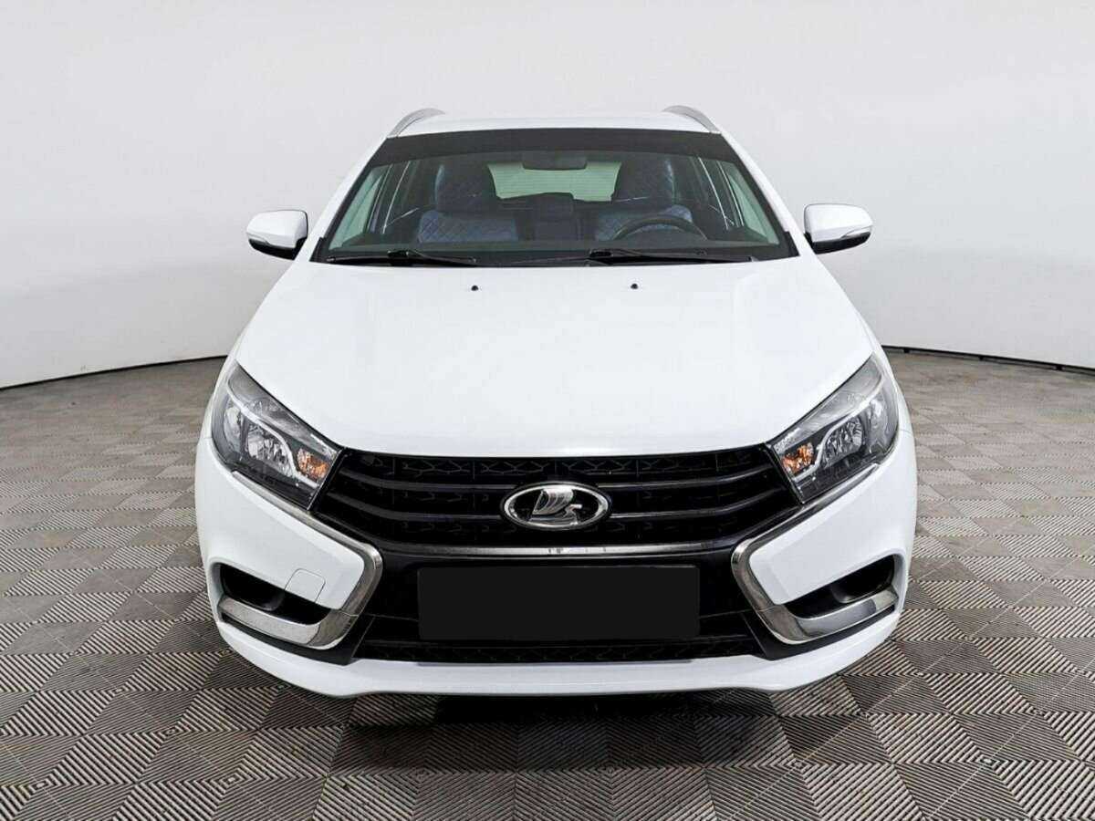 Lada (ВАЗ) Vesta 2018 года с пробегом. Фото: #1