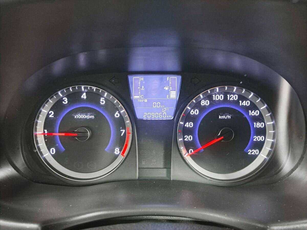 Б/У Хендай Солярис 2016 года. Фото: #8