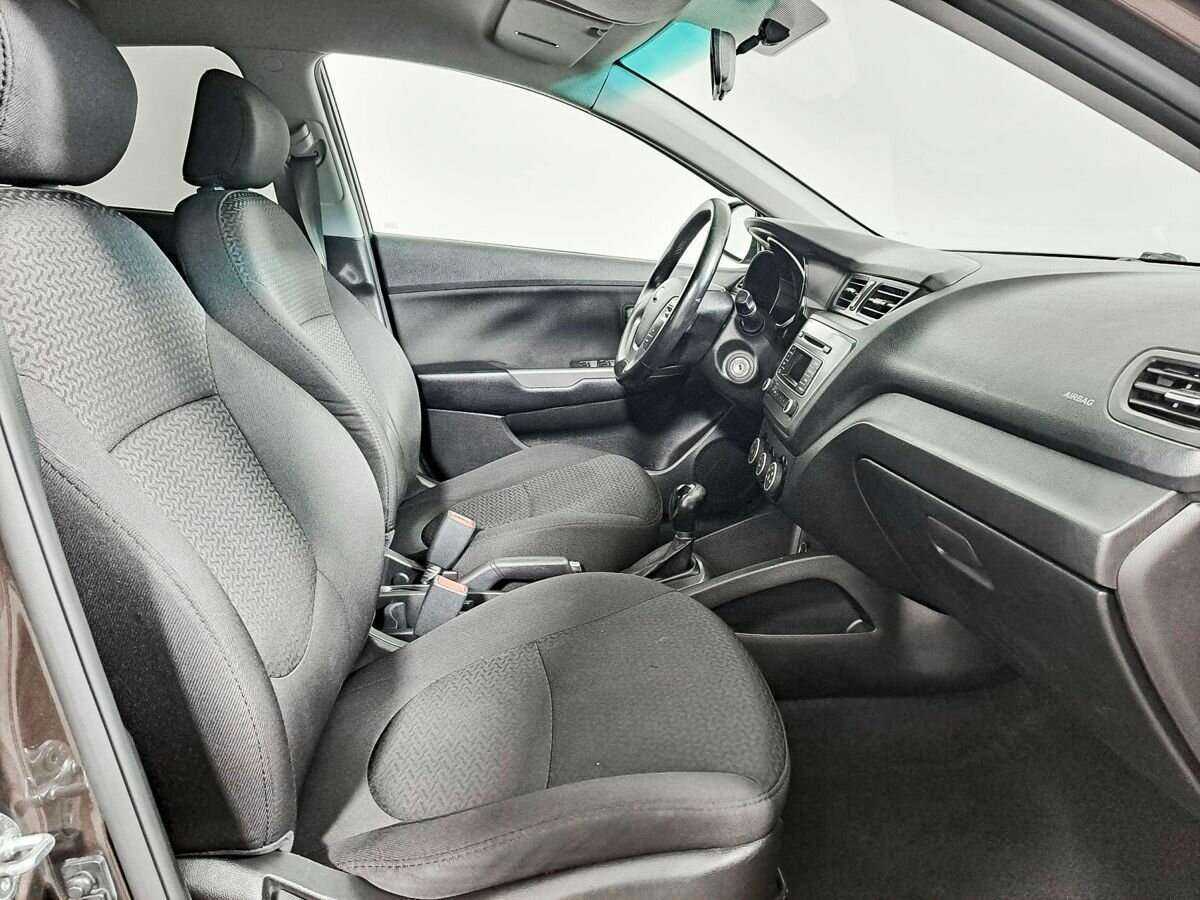 Б/У Киа Рио 2015 года. Фото: #7