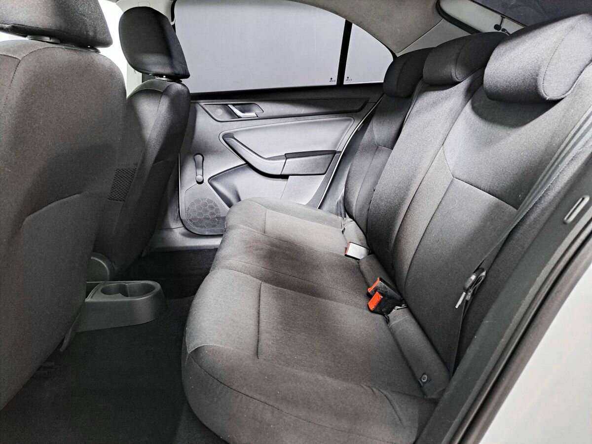 Б/У Шкода Рапид 2017 года. Фото: #11