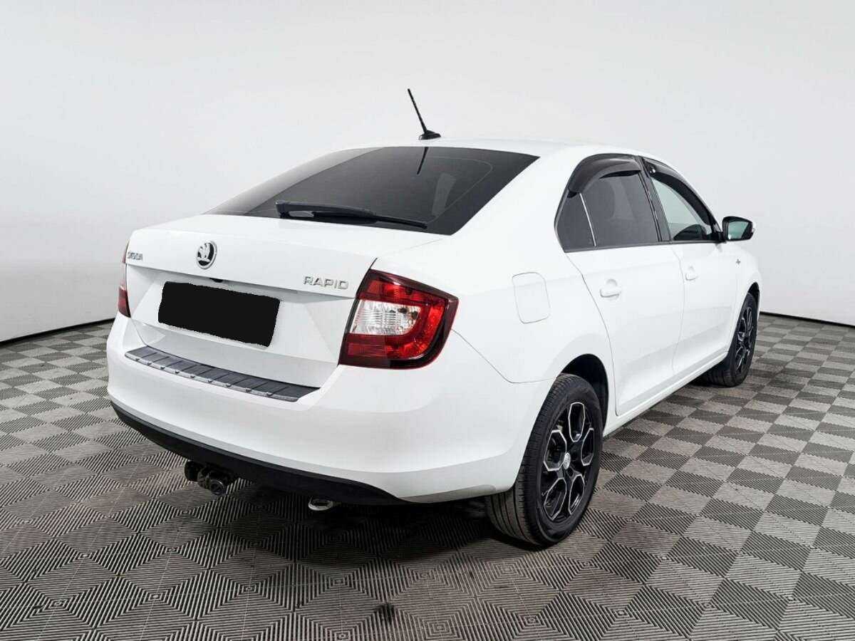 Б/У Шкода Рапид 2019 года. Фото: #3