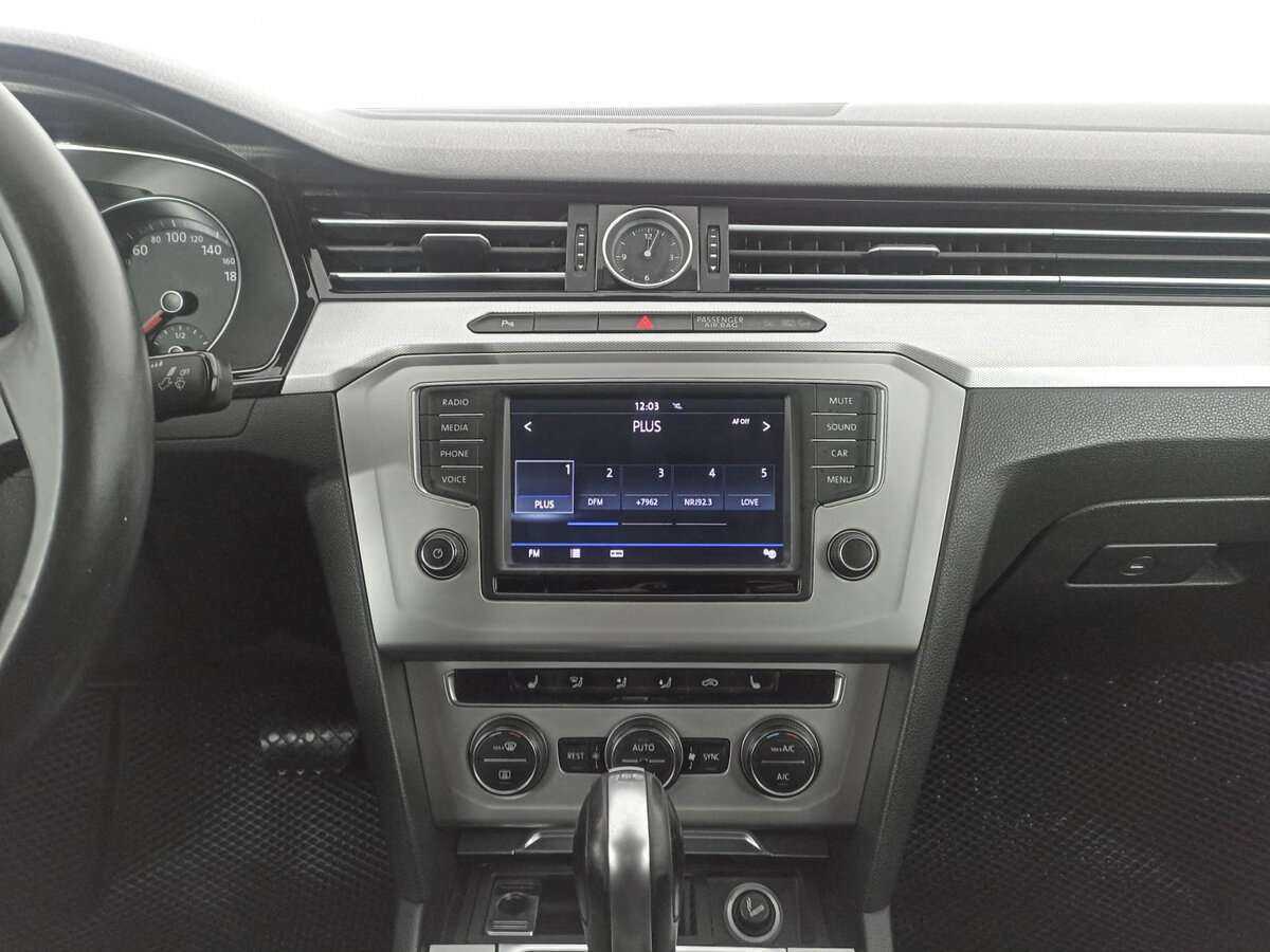 Volkswagen Passat 2016 года с пробегом. Фото: #12