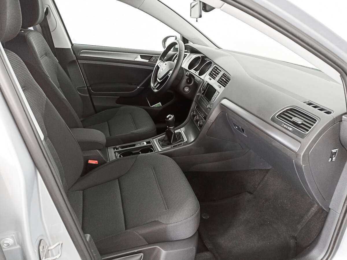 Б/У Фольксваген Гольф 2013 года. Фото: #8