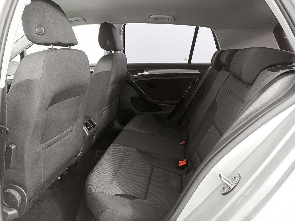 Б/У Фольксваген Гольф 2013 года. Фото: #9