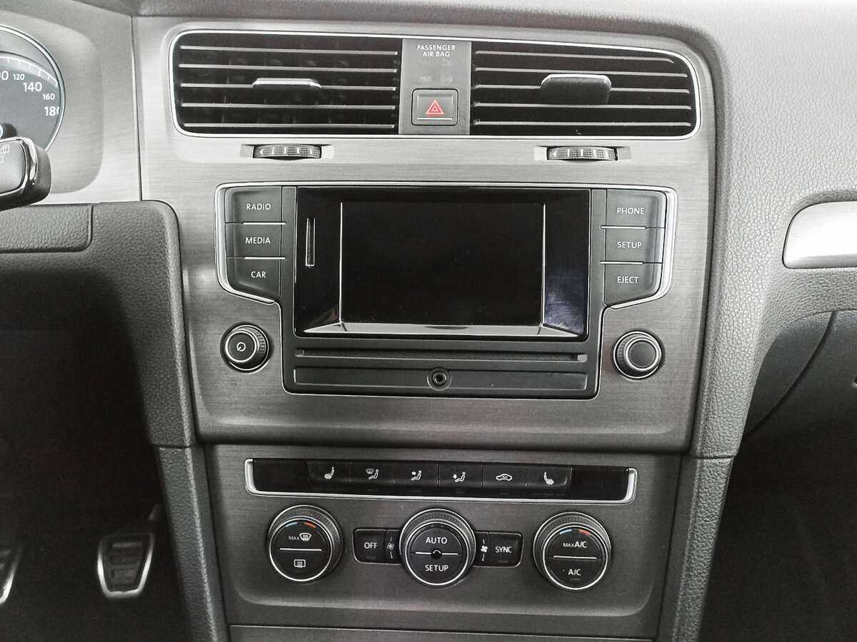 Б/У Фольксваген Гольф 2013 года. Фото: #12