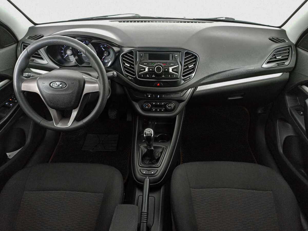 Lada (ВАЗ) Vesta 2017 года с пробегом. Фото: #11