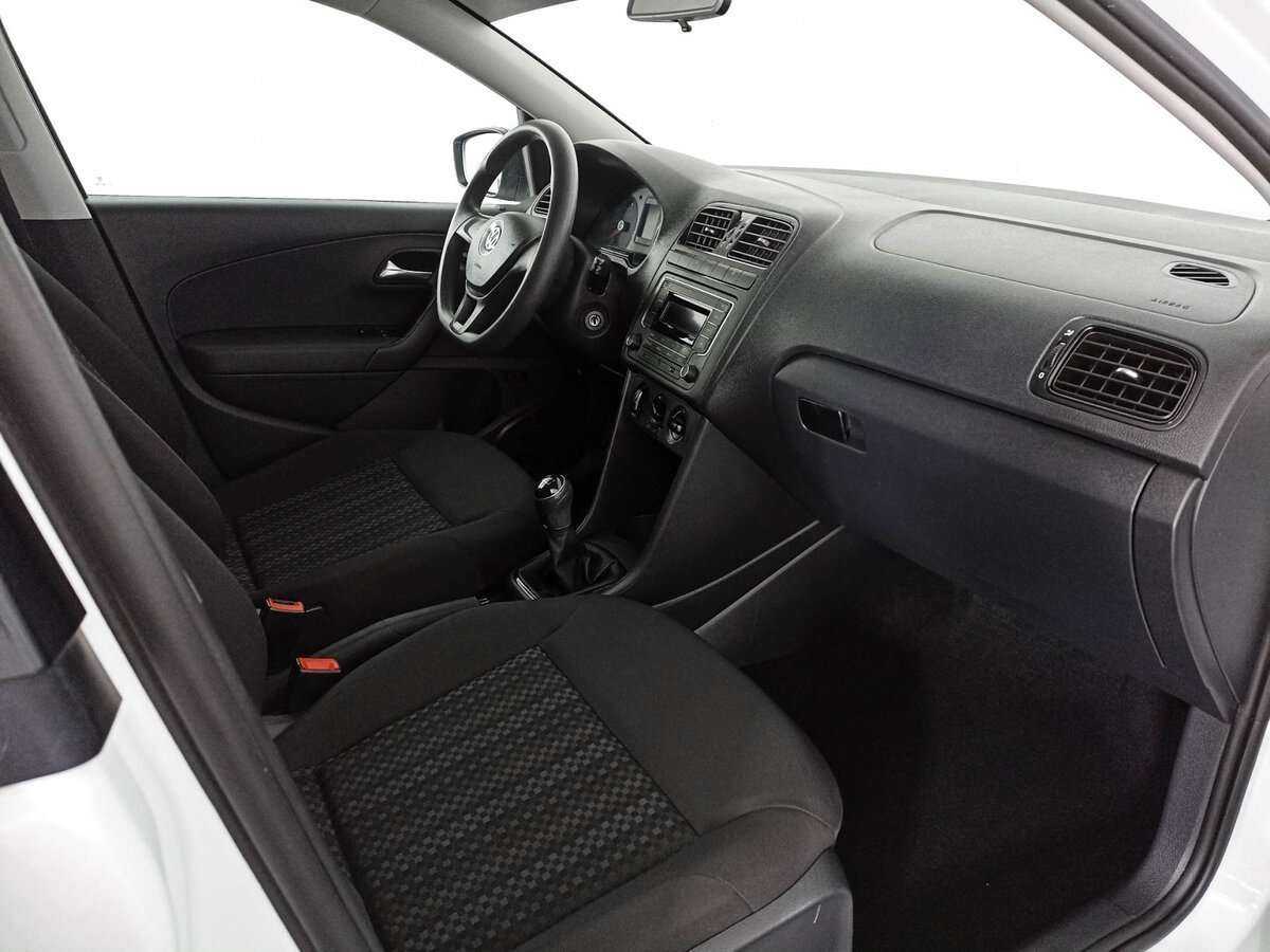 Б/У Фольксваген Поло 2018 года. Фото: #7