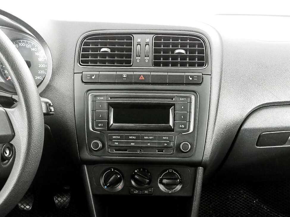 Б/У Фольксваген Поло 2013 года. Фото: #14