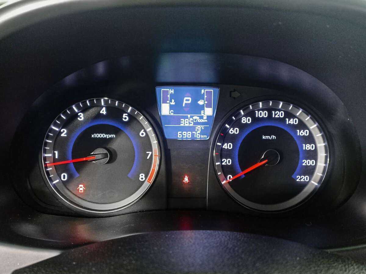 Б/У Хендай Солярис 2016 года. Фото: #10