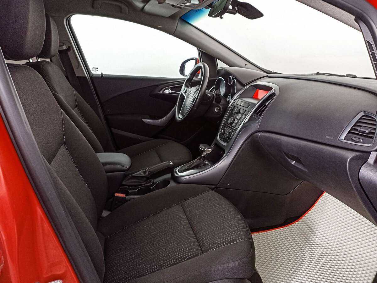 Б/У Опель Астра 2012 года. Фото: #7