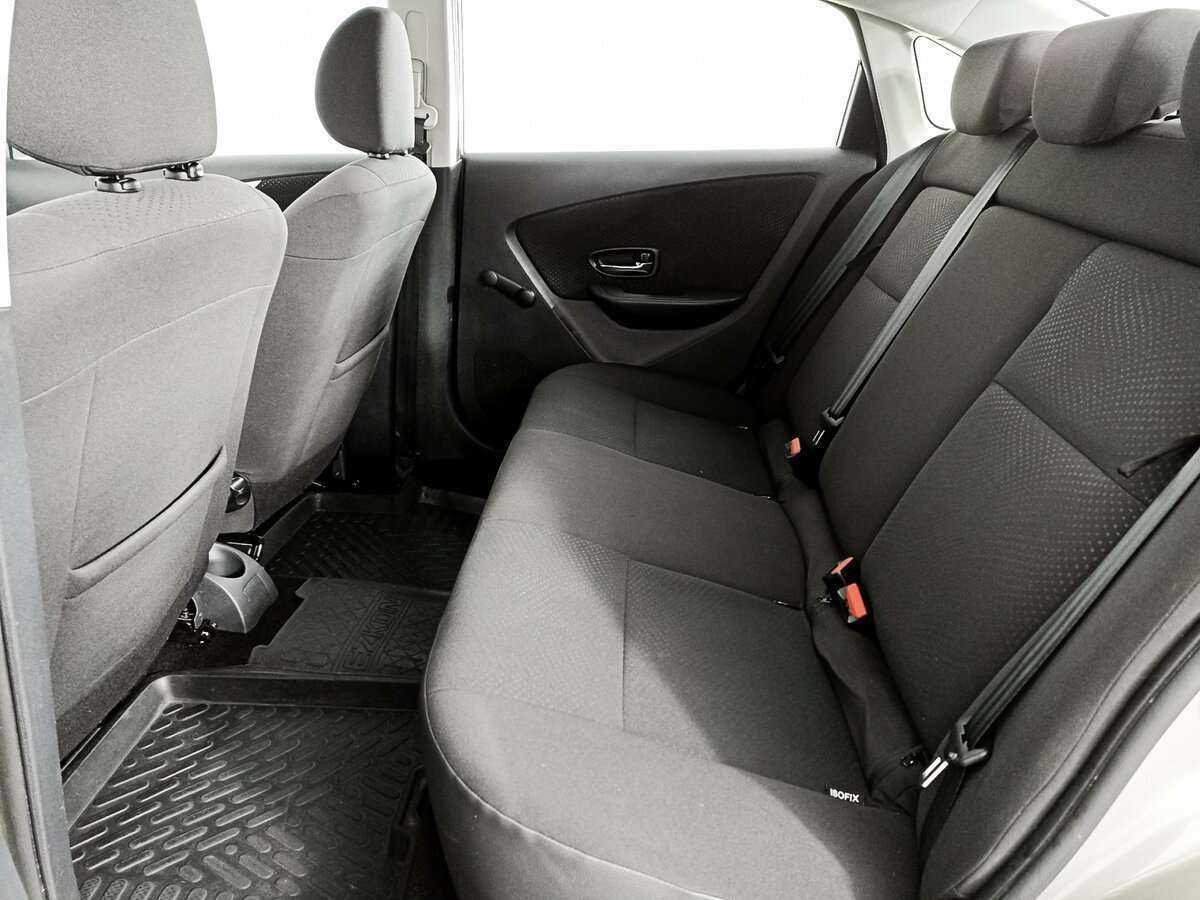 Б/У Ниссан Альмера 2016 года. Фото: #11