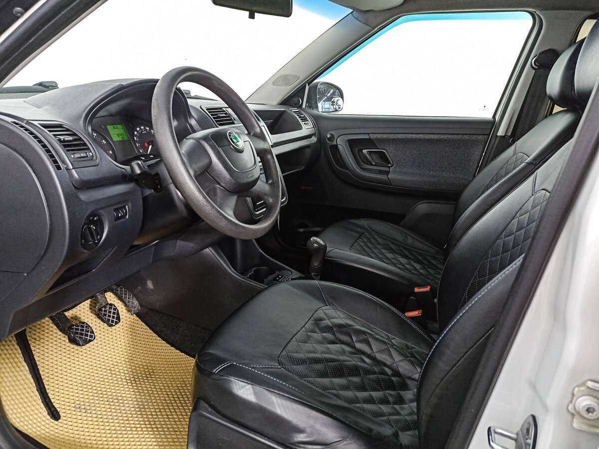 Б/У Шкода Фабия 2012 года. Фото: #13