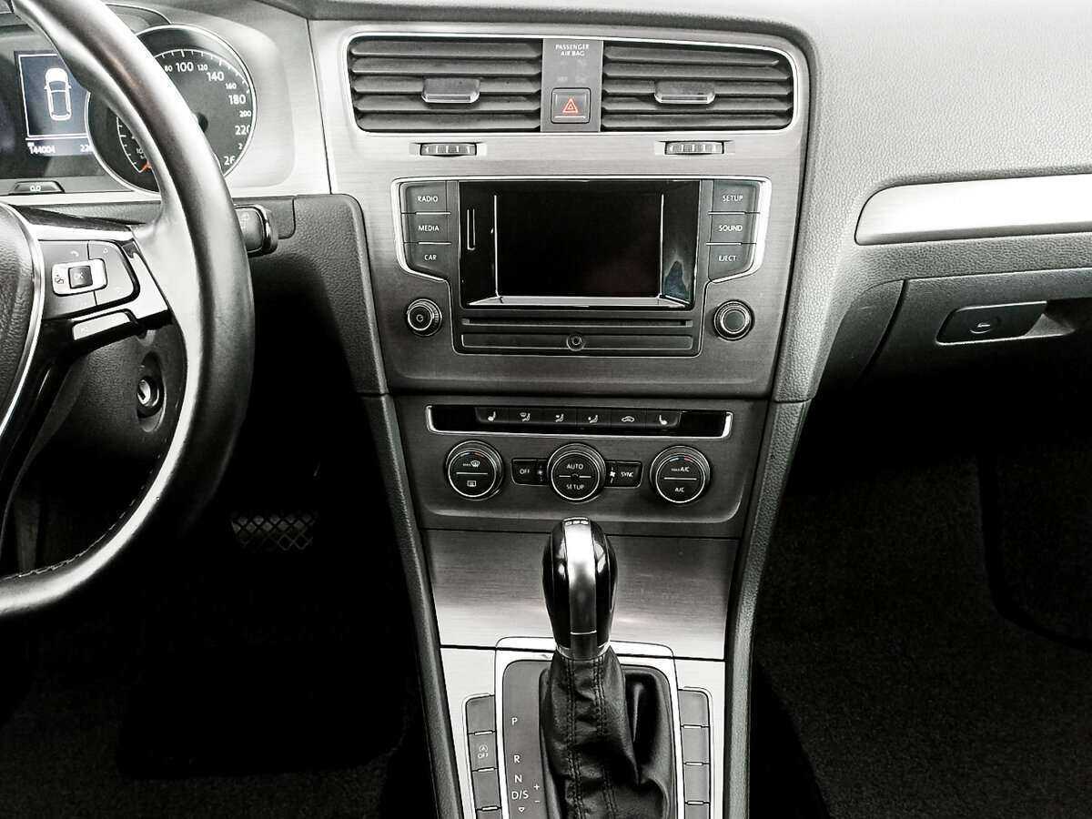 Б/У Фольксваген Гольф 2013 года. Фото: #12