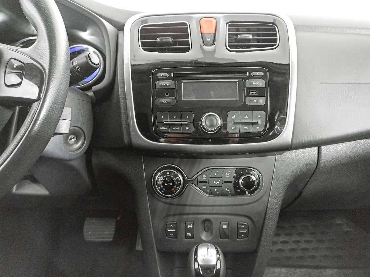 Renault Sandero 2017 года с пробегом. Фото: #11
