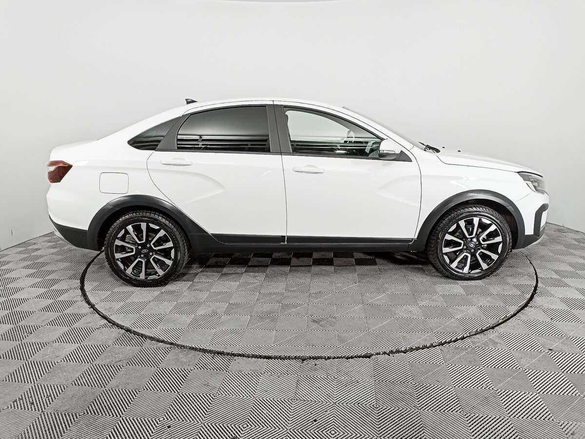 Lada (ВАЗ) Vesta 2023 года с пробегом. Фото: #3