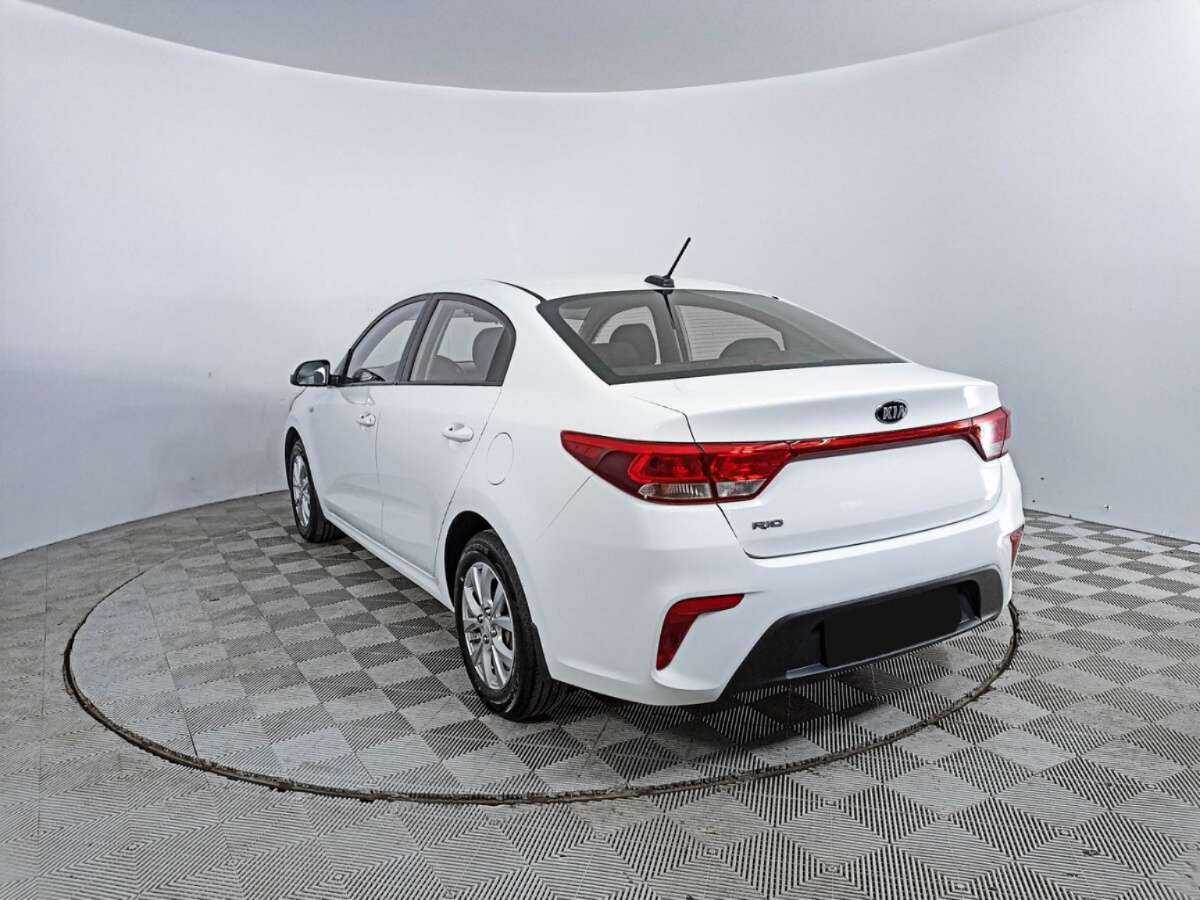 Б/У Киа Рио 2018 года. Фото: #6