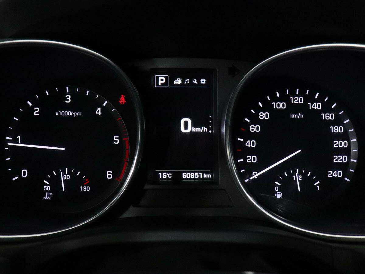 Hyundai Santa Fe 2017 года с пробегом. Фото: #9