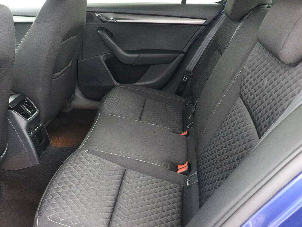 Б/У Шкода Октавия 2018 года. Фото: #8