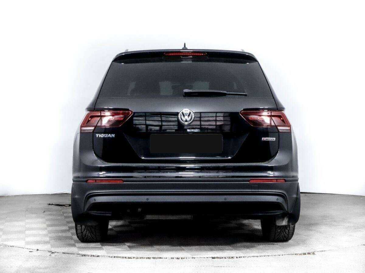 Б/У Фольксваген Тигуан 2018 года. Фото: #4