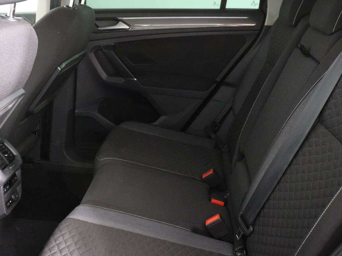 Б/У Фольксваген Тигуан 2018 года. Фото: #8