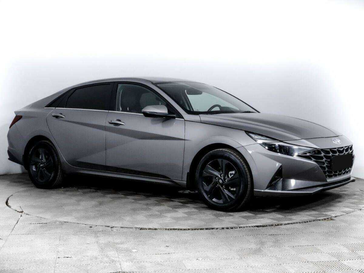 Б/У Хендай Елантра 2021 года. Фото: #2