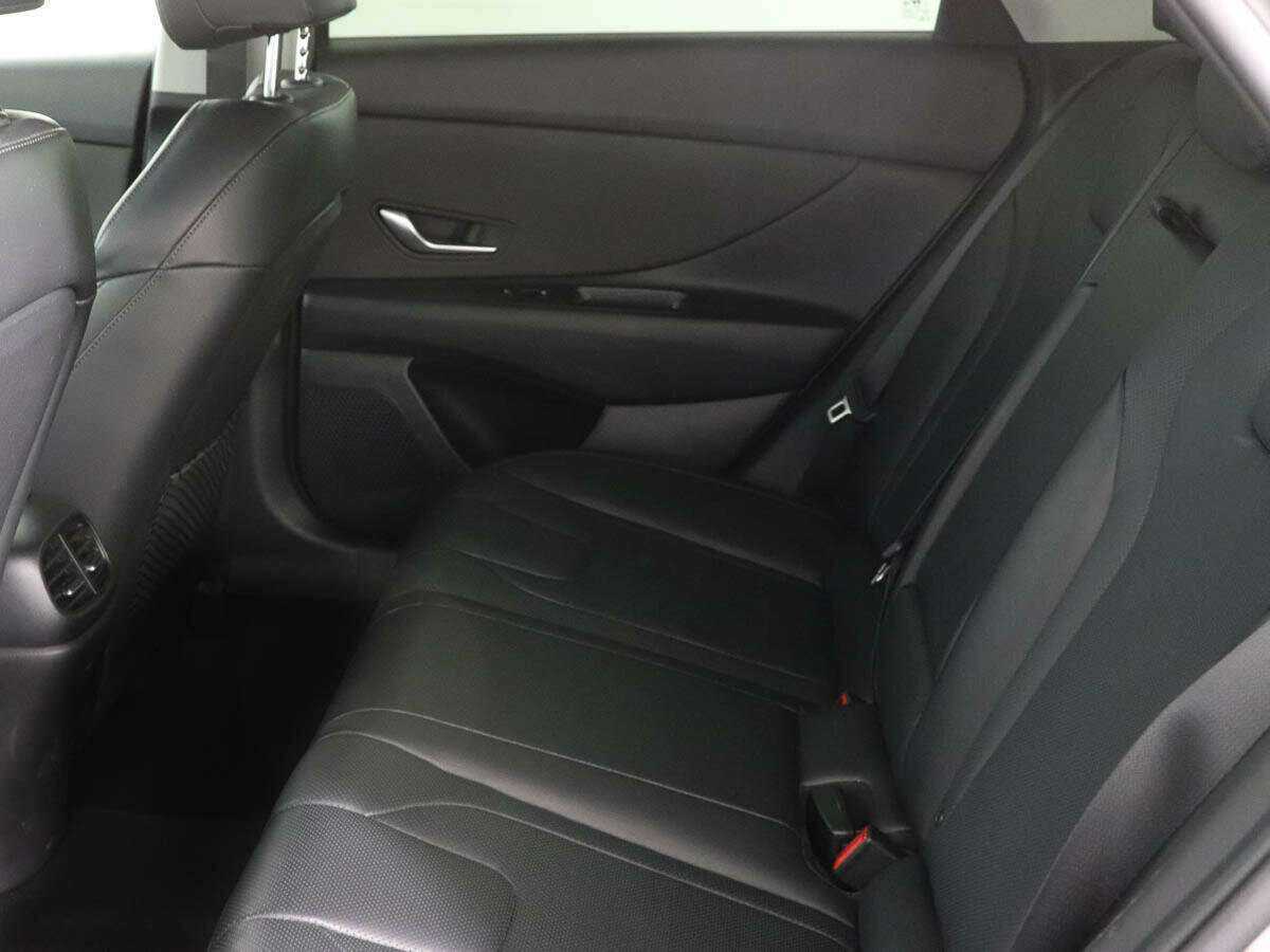 Б/У Хендай Елантра 2021 года. Фото: #8