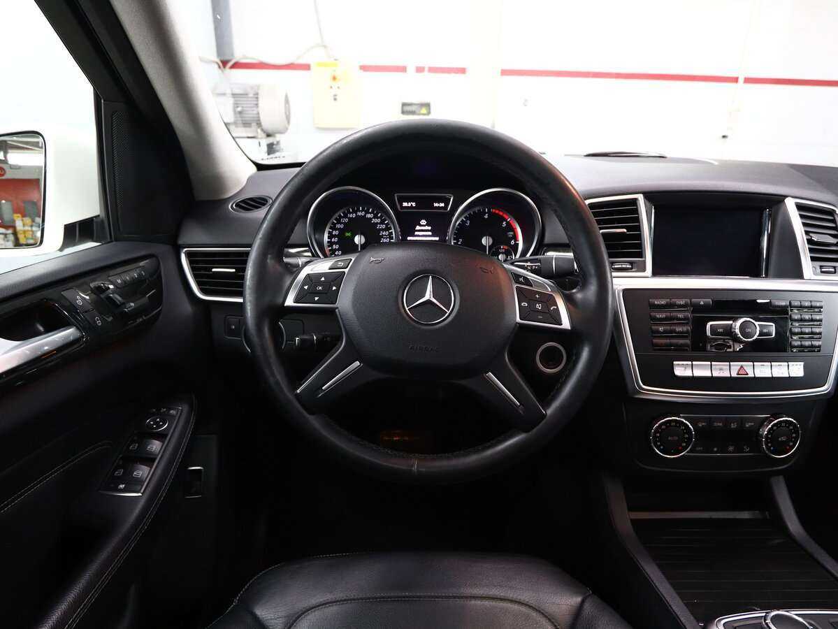 Mercedes-Benz M-Класс 2015 года с пробегом. Фото: #16