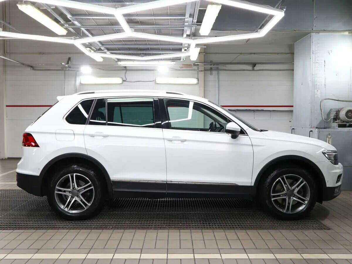 Volkswagen Tiguan 2018 года с пробегом. Фото: #12