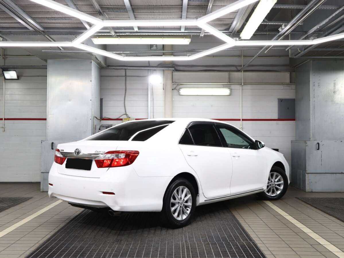 Toyota Camry 2013 года с пробегом. Фото: #1