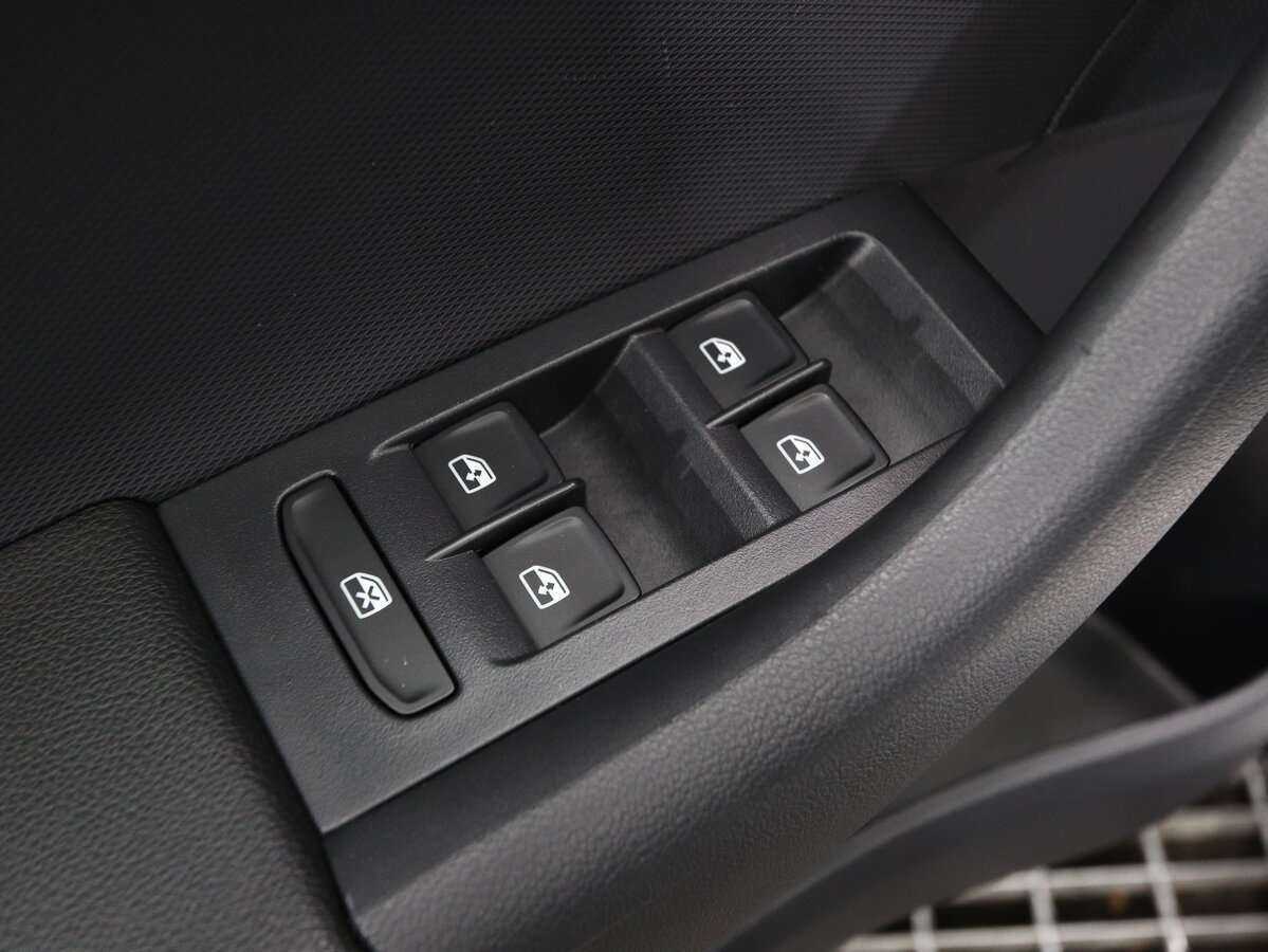 Skoda Rapid 2018 года с пробегом. Фото: #13