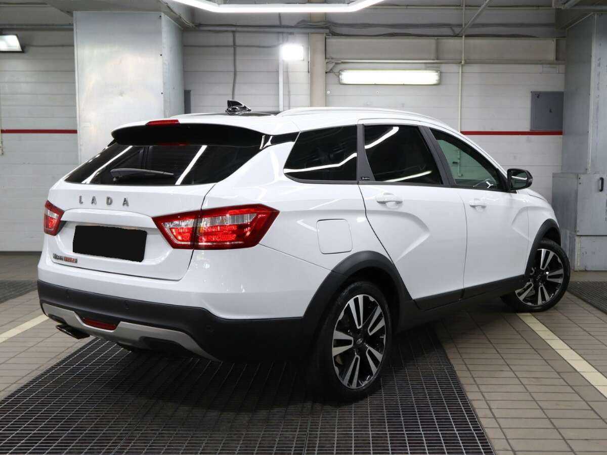 Lada (ВАЗ) Vesta 2021 года с пробегом. Фото: #1