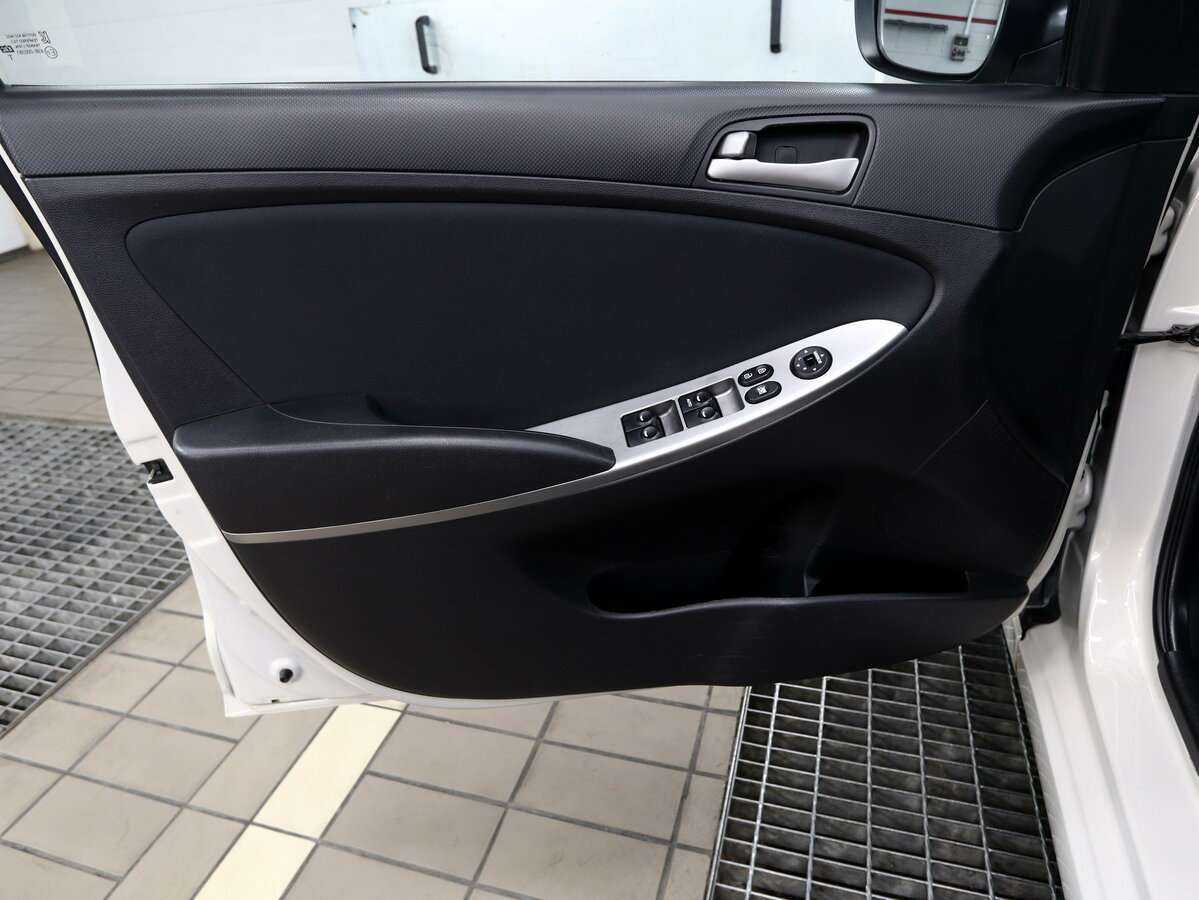 Hyundai Solaris 2015 года с пробегом. Фото: #15