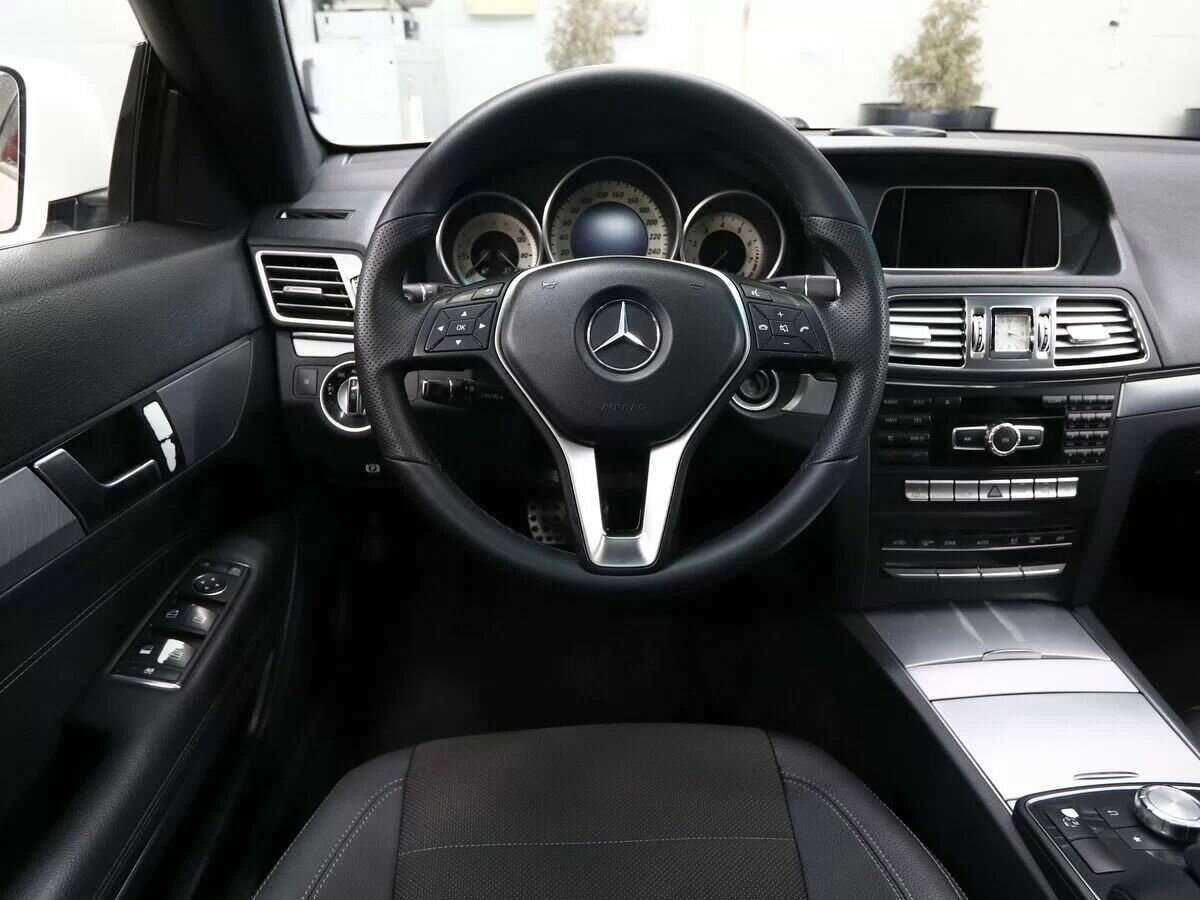 Mercedes-Benz E-Класс 2013 года с пробегом. Фото: #11