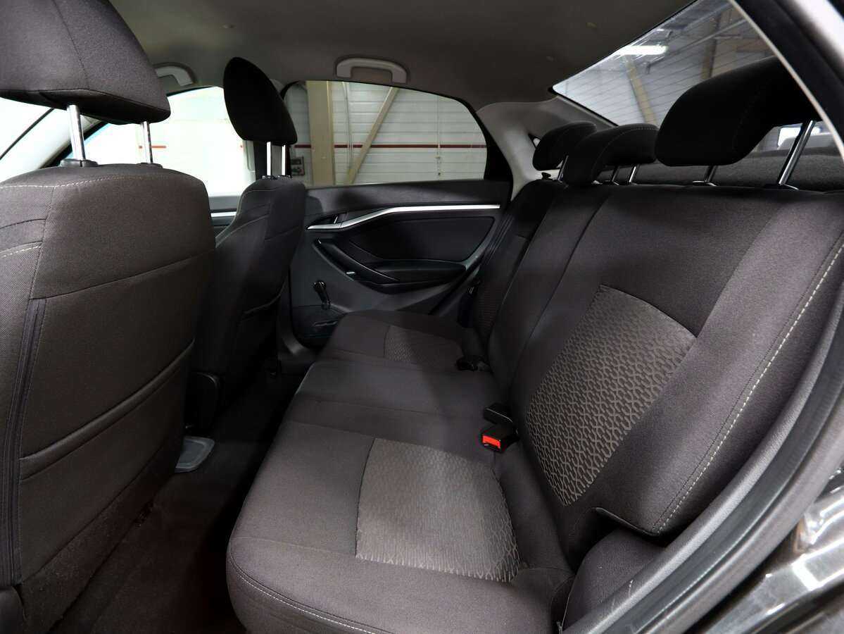 Lada (ВАЗ) Vesta 2015 года с пробегом. Фото: #9