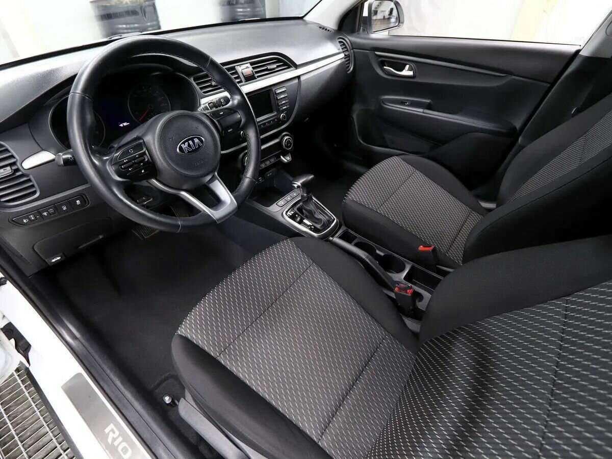 Kia Rio 2018 года с пробегом. Фото: #7