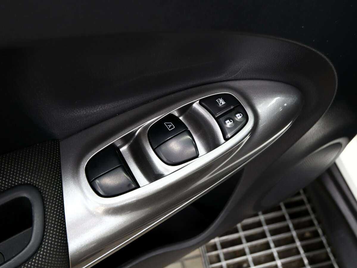 Nissan Juke 2013 года с пробегом. Фото: #8