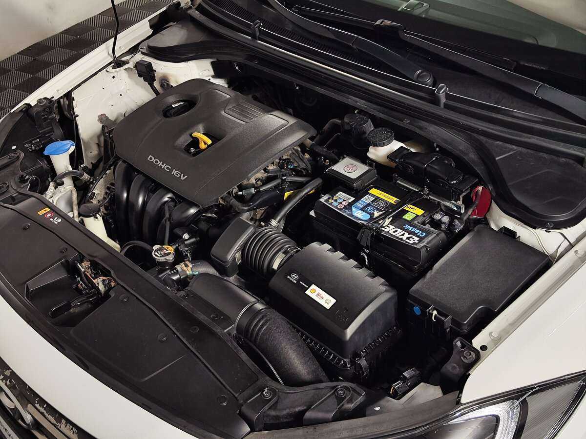 Б/У Хендай Елантра 2016 года. Фото: #4