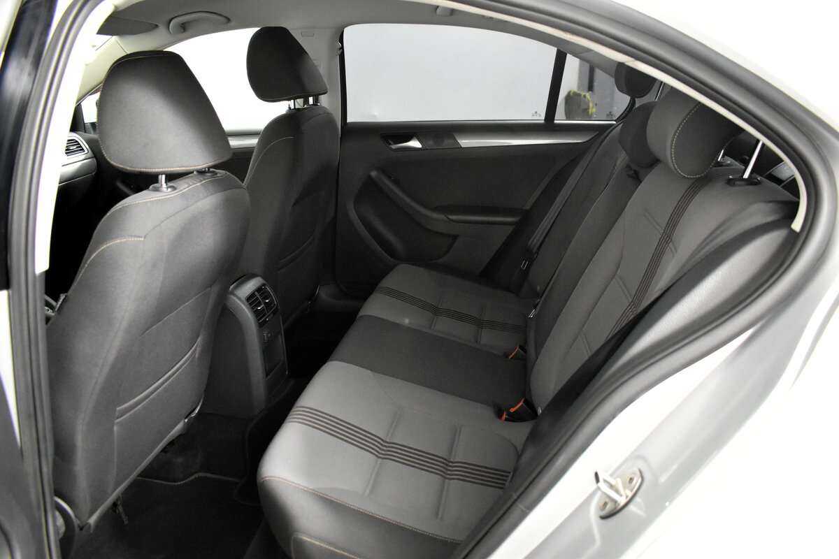 Б/У Фольксваген Джетта 2016 года. Фото: #13