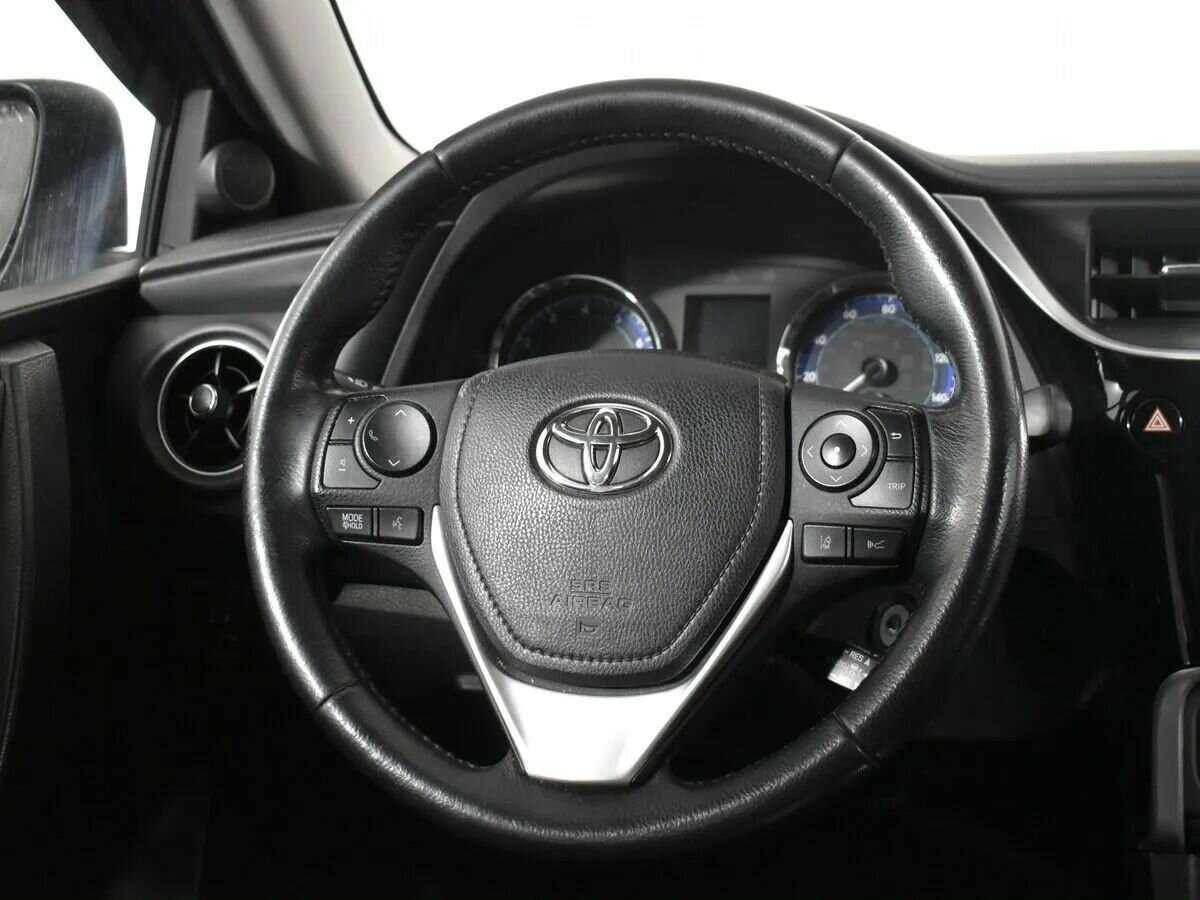 Б/У Тойота Королла 2018 года. Фото: #10