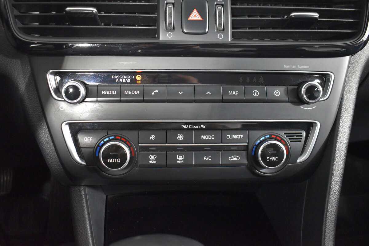 Б/У Киа Оптима 2016 года. Фото: #22