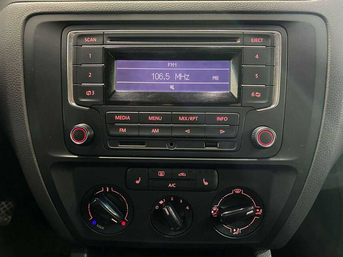 Volkswagen Jetta 2014 года с пробегом. Фото: #12