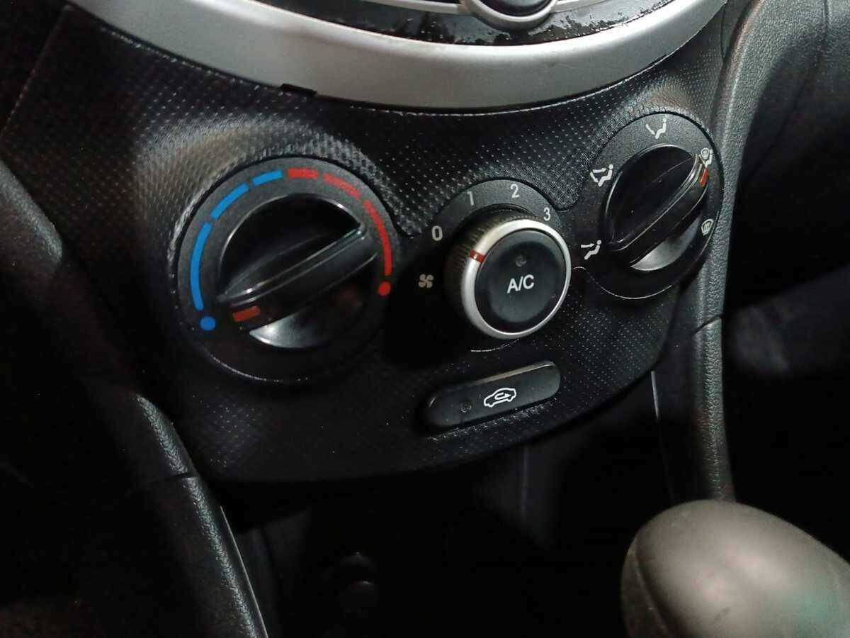 Б/У Хендай Солярис 2012 года. Фото: #13